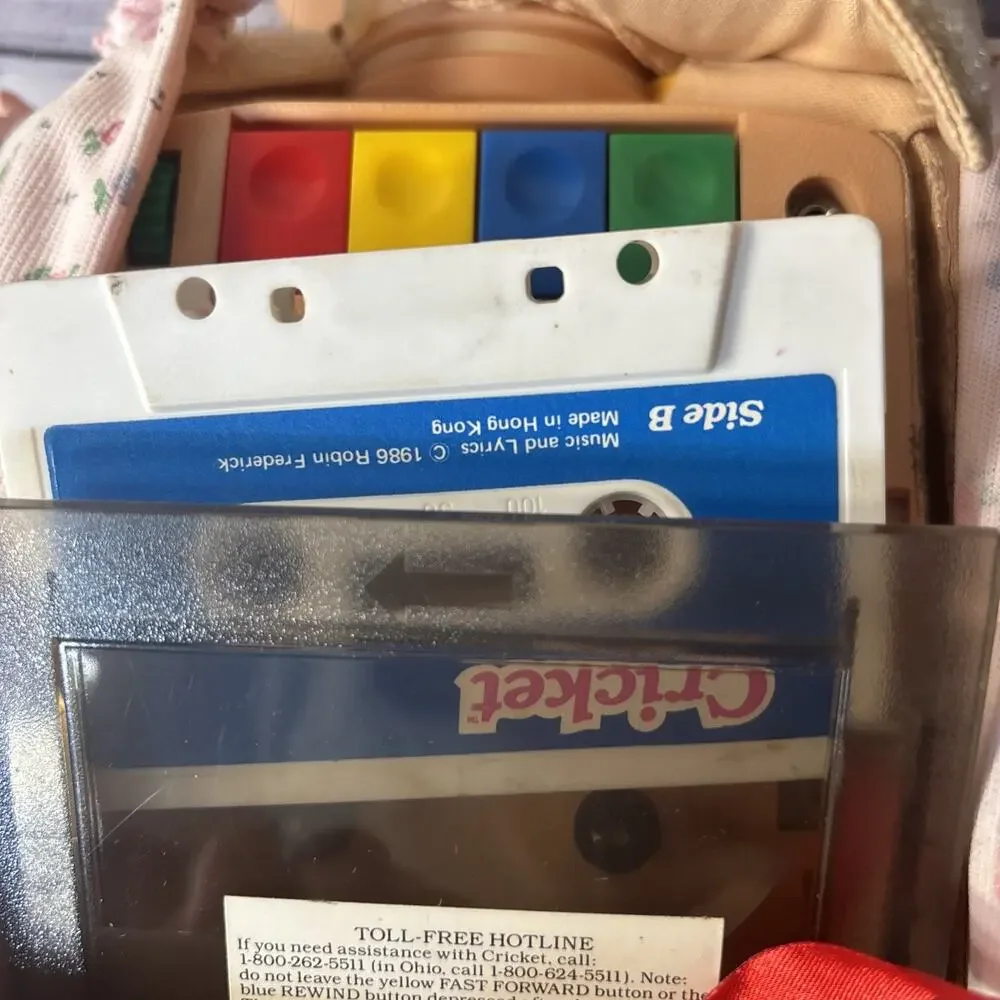 1985 Cricket Talking Doll 25